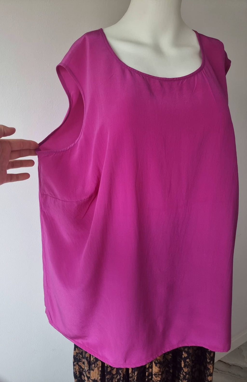 Top fucsia 100% mătase