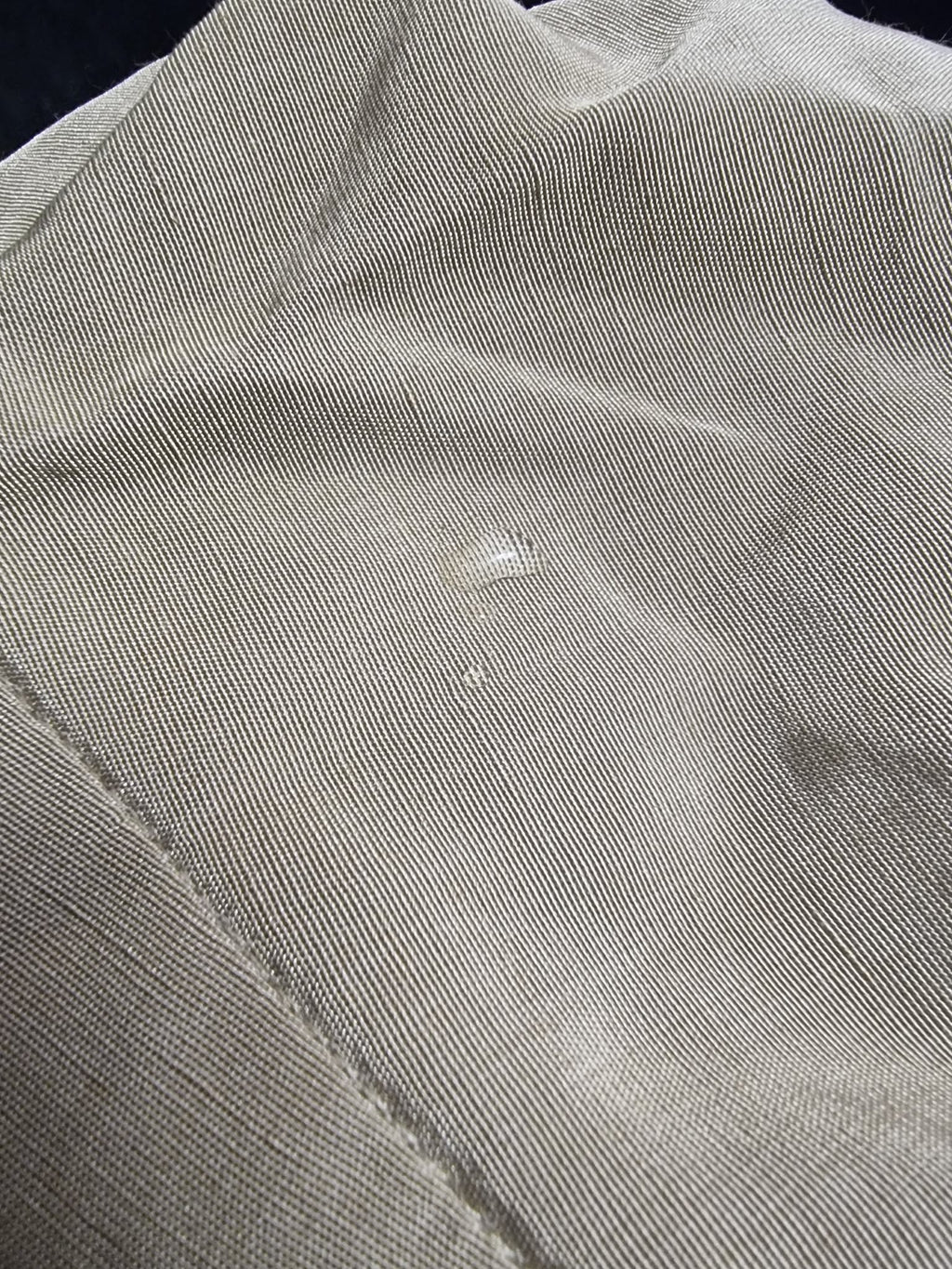 Pantaloni din mătase sălbatică